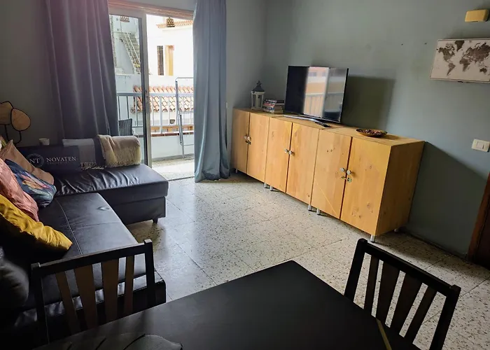 Emerald Autentic Canary Apartment